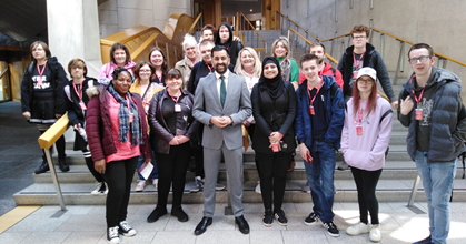 First Minister meets FVC students on Parliament trip